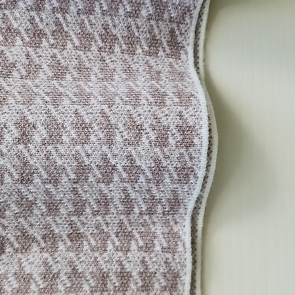 Tahari EUC Large Houndstooth Mock Neck Sweater Tan White Long Sleeve - Picture 8 of 10